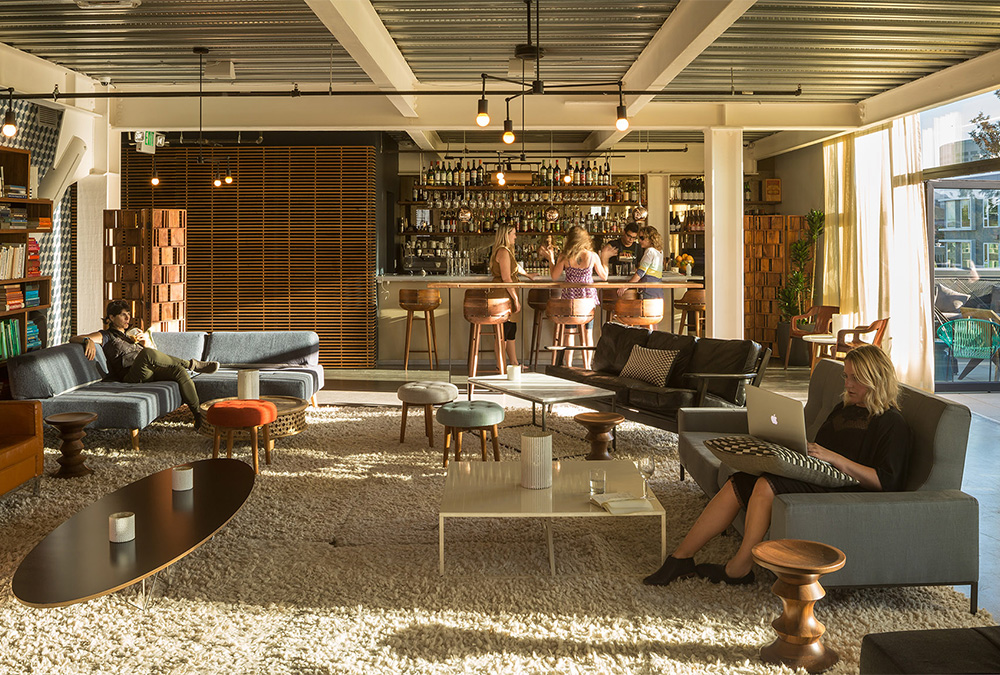 設計鑒賞 云數(shù)據(jù)互聯(lián)網(wǎng)科技公司辦公室裝修設計