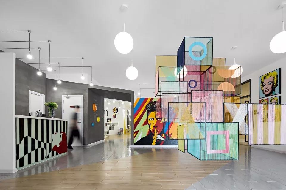 辦公室藝術(shù)裝置隔斷實景圖