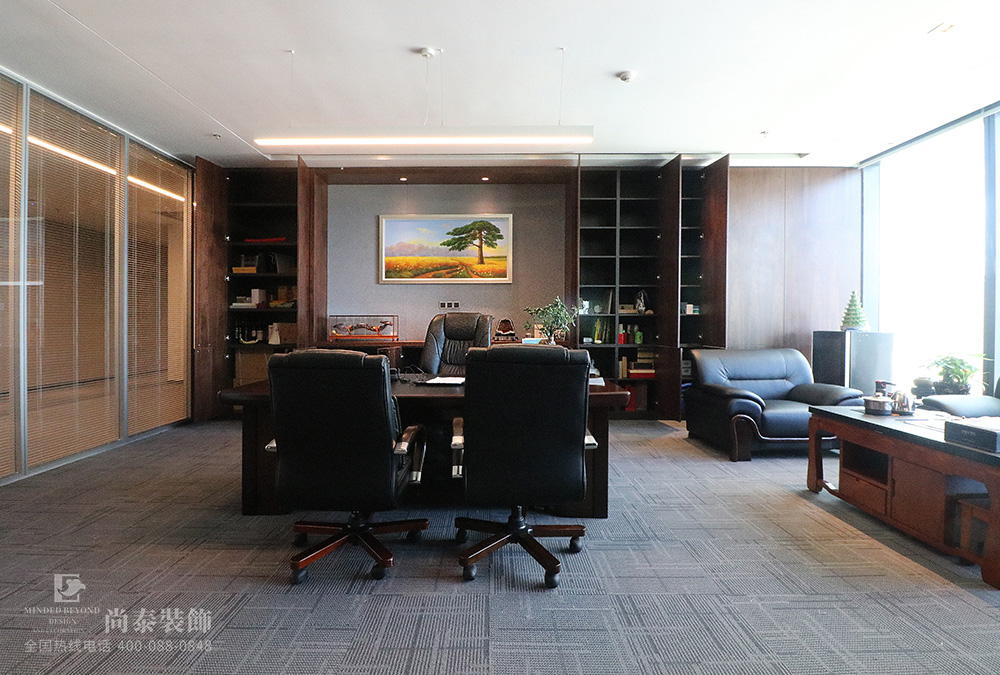 深圳南山儲能大廈融創(chuàng)地產辦公室裝修實景圖
