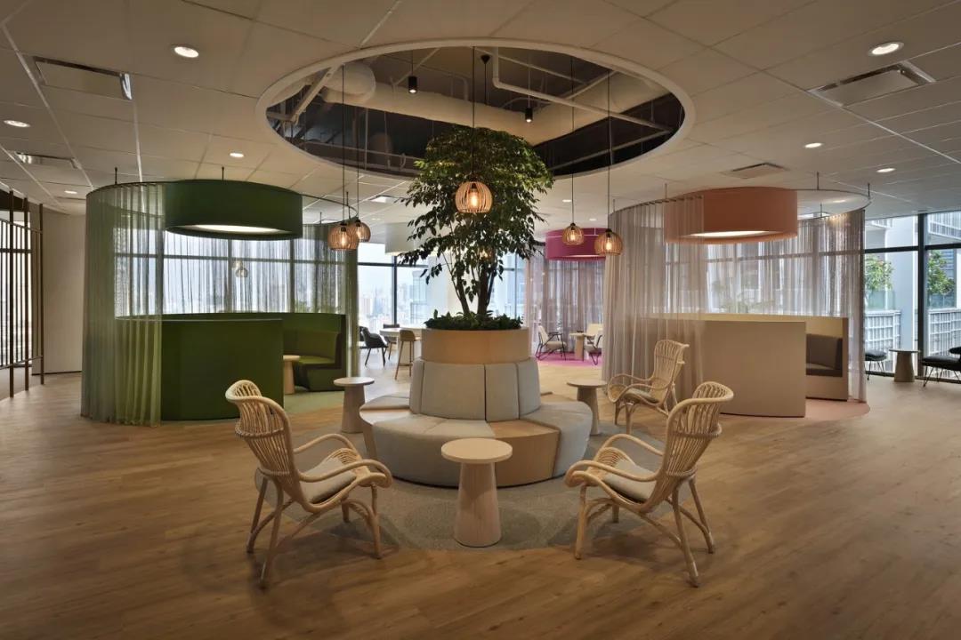 美容公司辦公室生長(zhǎng)之屋設(shè)計(jì)實(shí)景圖