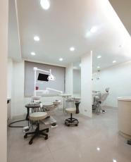 裝修案例：輕柔、自由自在的時(shí)尚無(wú)壓診所