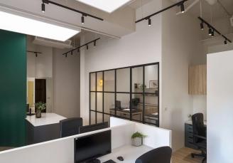 上班開心，客人也賞心悅目！斜切設(shè)計、優(yōu)雅配色成就現(xiàn)代風(fēng)時髦辦公室