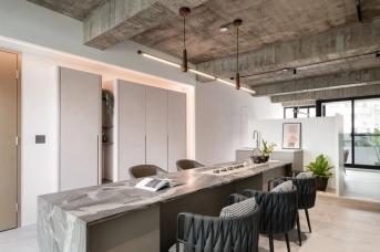 礦物涂料和沐薰漆入設(shè)計(jì)，綠裝修把老宅改造成現(xiàn)代風(fēng)辦公室 