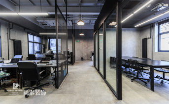 工業(yè)風(fēng)辦公室設(shè)計：潮酷個性適配創(chuàng)意團隊